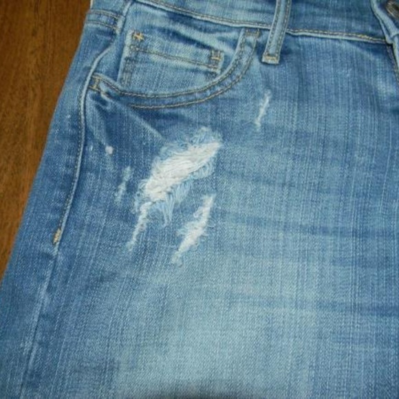 Old Navy Boyfriend 0 Distressed Blue Shorts NWT - Picture 3 of 4